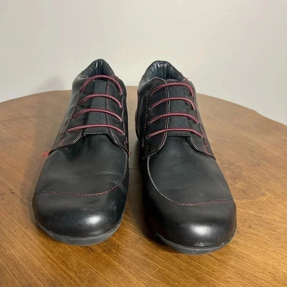 Women’s Josef Seibel black leather slip on booties, size 42 - Picture 3 of 6
